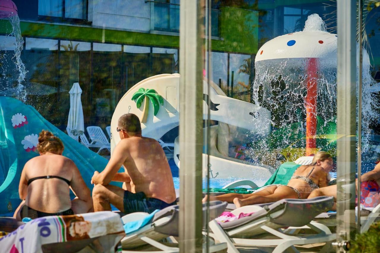 Nasty 24 Alezzi Beach Năvodari Exterior foto